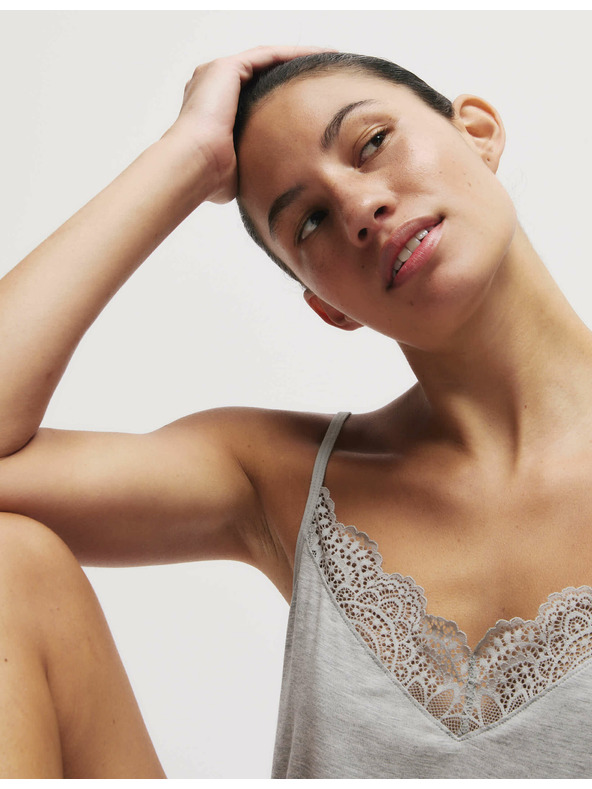 Marks & Spencer Kami pyžamový top s čipkovým detailom Marks & Spencer sivá