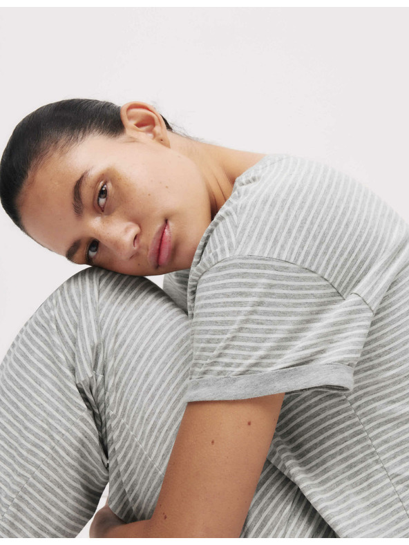 Marks & Spencer Pyžamová súprava s vysokým podielom bavlny s potlačou listov Marks & Spencer sivá