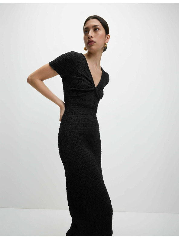 Marks & Spencer Žerzejové texturované midi púzdrovité šaty s výstrihom do V Marks & Spencer