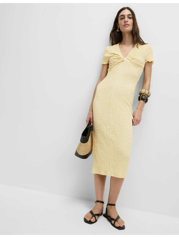 Marks & Spencer Žerzejové texturované midi púzdrovité šaty s výstrihom do V Marks & Spencer