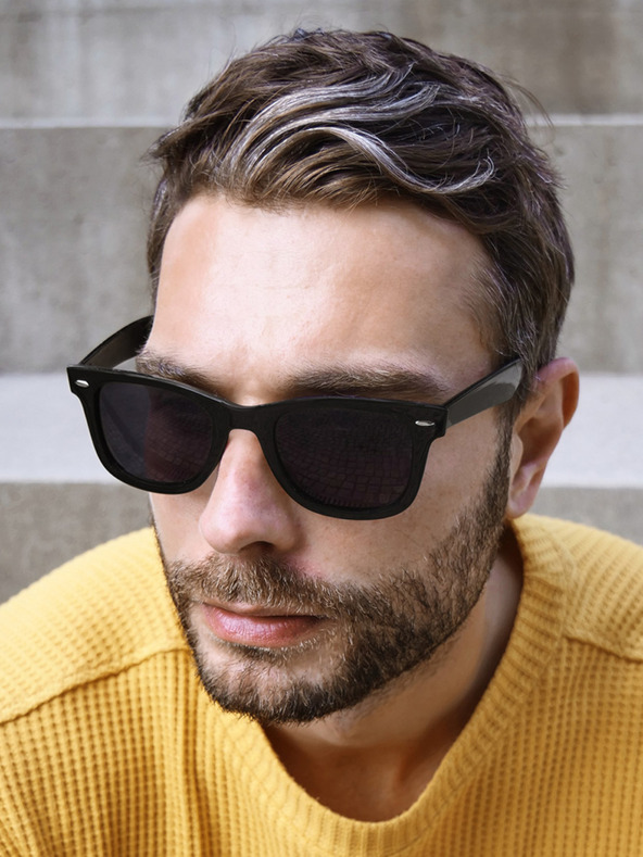 VEYREY VeyRey Slnečné okuliare polarizačné lesklé Nerd Black s čiernymi sklami