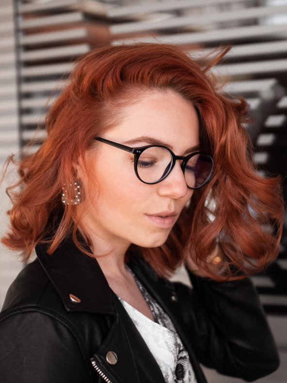 VEYREY VeyRey Modré okuliare proti svetlu oválne Justyn čierne