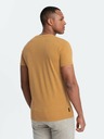 Ombre Clothing Horčicové pánske bavlnené tričko s výstrihom Ombre Clothing