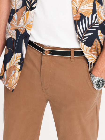 Ombre Clothing Hnedé pánske chino nohavice s ozdobným opaskom Ombre Oblečenie