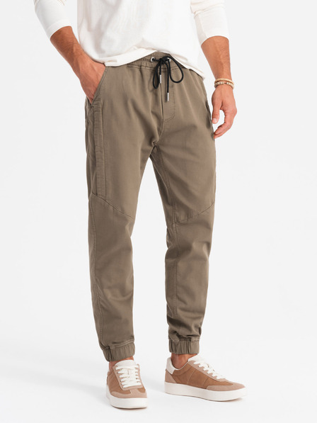 Ombre Clothing Pánske pletené tepláky so záhybmi tmavohnedé Ombre Clothing