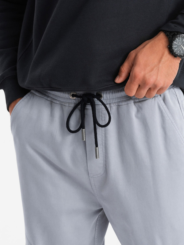 Ombre Clothing Pánske pletené tepláky s cargo vreckami svetlosivá Ombre Clothing