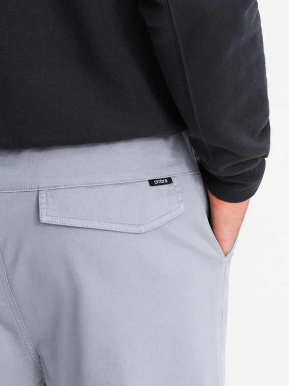 Ombre Clothing Pánske pletené tepláky s cargo vreckami svetlosivá Ombre Clothing