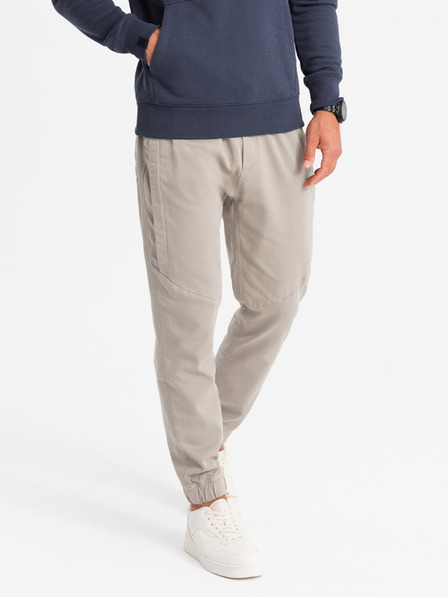 Ombre Clothing Pánske pletené tepláky so záhybmi sivá Ombre Oblečenie