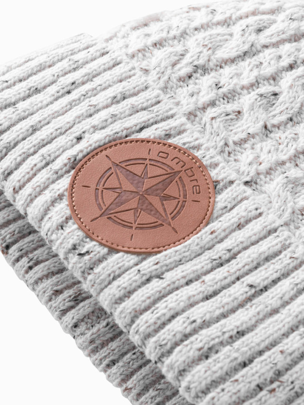 Ombre Clothing Ombre Clothing Pánska čiapka s okrúhlou aplikáciou