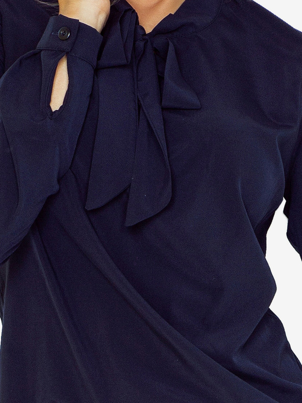 numoco Tmavomodrá dámska blúzka s úpletom Numoco