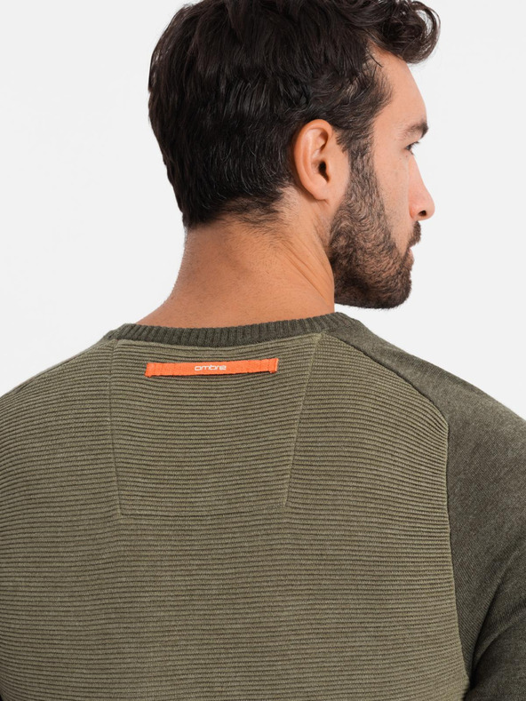 Ombre Clothing Pánsky pletený sveter RELAXED FIT so vzorom zelená Ombre Oblečenie