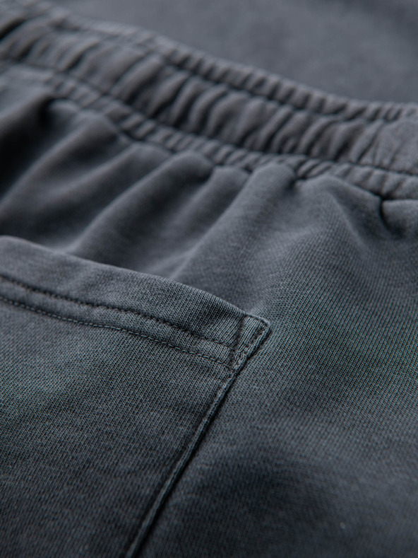 Ombre Clothing Pánske bavlnené teplákové šortky BASIC šedé Oblečenie Ombre