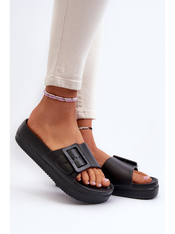 BIG STAR SHOES Dámske penové papuče na platforme s prackou Big Star čierne