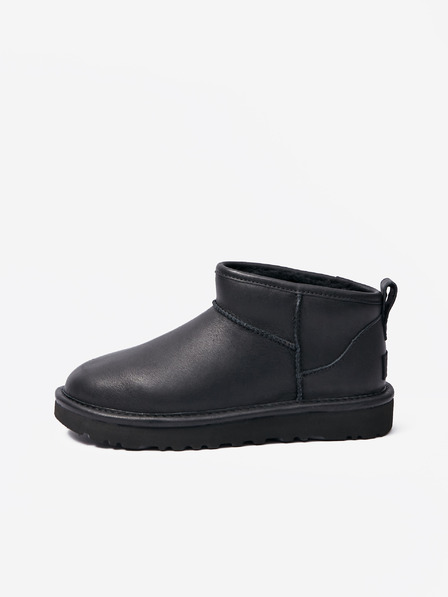 UGG Čierne dámske členkové topánky UGG Classic Ultra Mini Boot