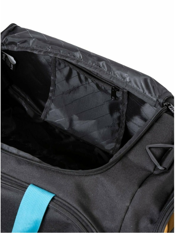 Meatfly Meatfly cestovná taška Rocky Camel / Black | Čierna | Objem 30 L