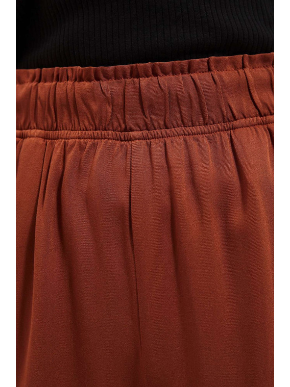 Moodo Hnedé dámske šortky Moodo