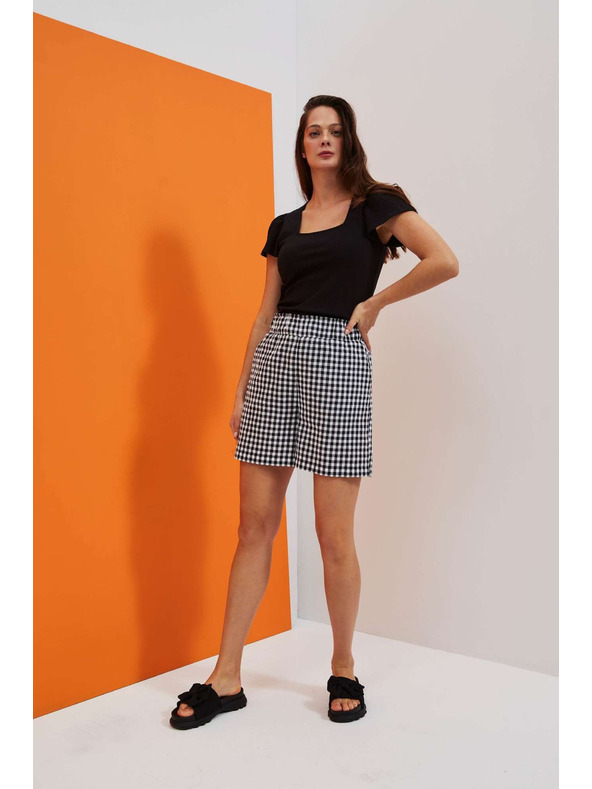 Moodo White-black checked women's shorts Moodo