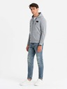 Ombre Clothing Pánska mikina na zips s kapucňou a nášivkou - sivá V1 OM-SSZP-0140 Ombre Clothing