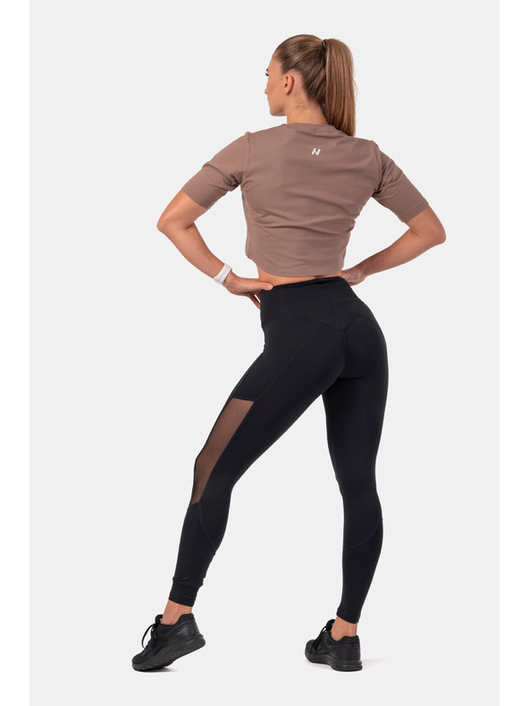 Nebbia Minimalistické logo NEBBIA crop top 600 Nebbia