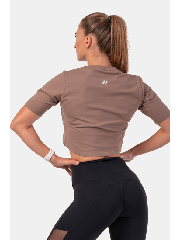 Nebbia Minimalistické logo NEBBIA crop top 600 Nebbia