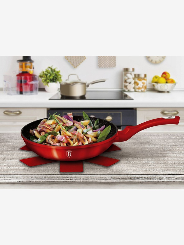 Berlingerhaus Panvica s mramorovým povrchom BERLINGERHAUS Burgundy Metallic Line (24 cm)