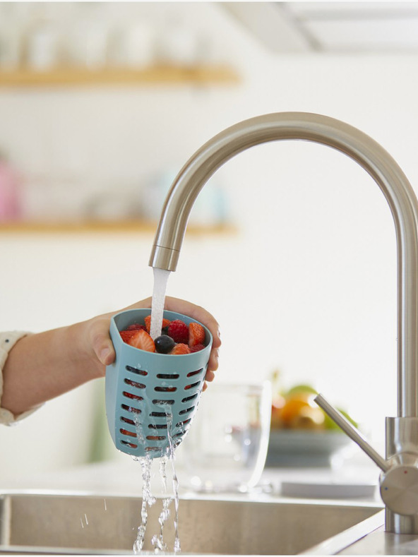 Mepal Svetlo modrý desiatkový box so sieťkou Mepal Ellipse (600 ml)