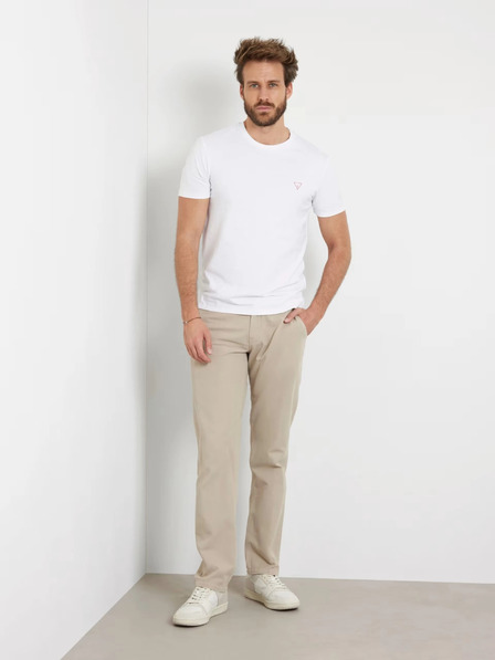 Guess Jeans Pánske biele slim fit tričko G011 Small Triangle Logo Guess jeans
