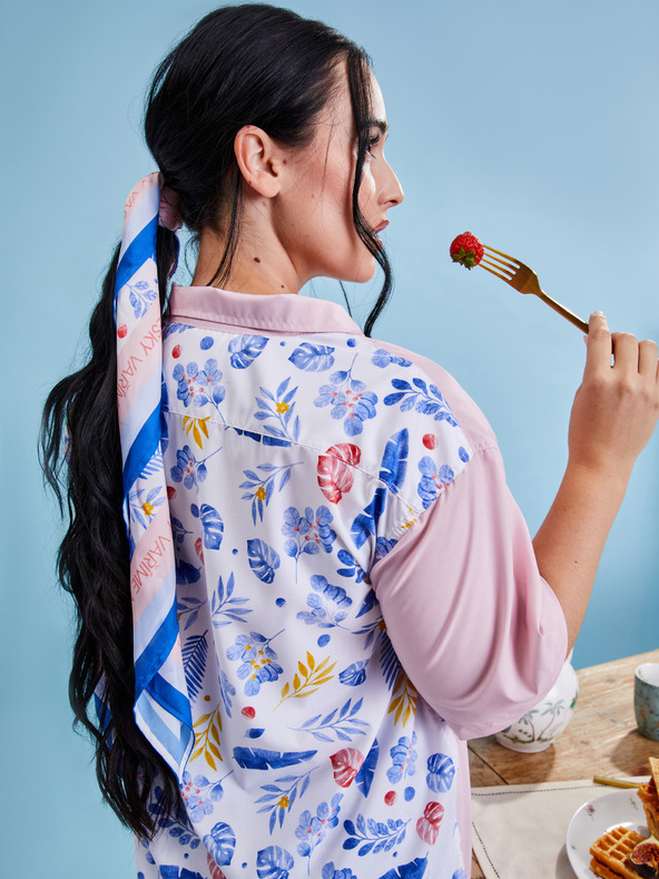 ZOOT.collab Modro-ružový dámsky kvetovaný šatka z Kolekcie BESKY by ZOOT