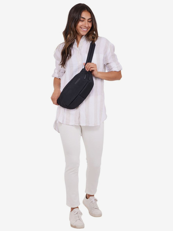 Thule Čierny kufor Thule Subterra 2