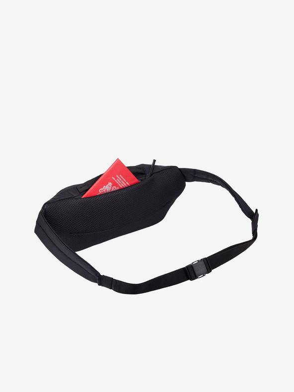 Thule Čierny kufor Thule Subterra 2