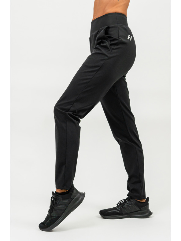 Nebbia Sleek Tepláky