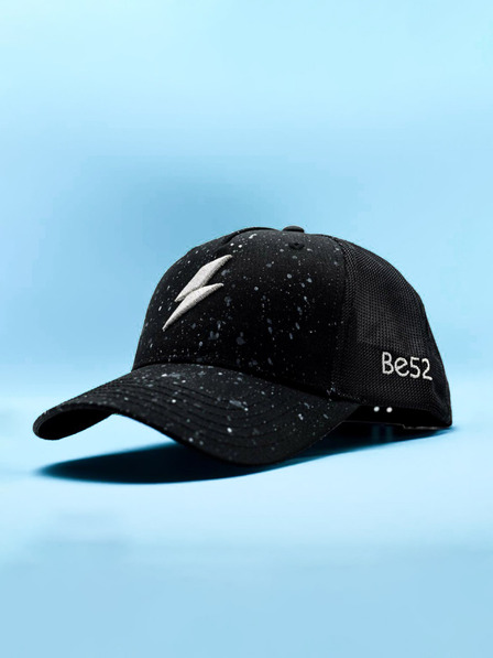 Be52 Be52 Bolt splash šiltovka premium čierna