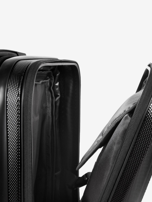 Heys Čierny cestovný kufor Heys Vantage Smart Luggage S