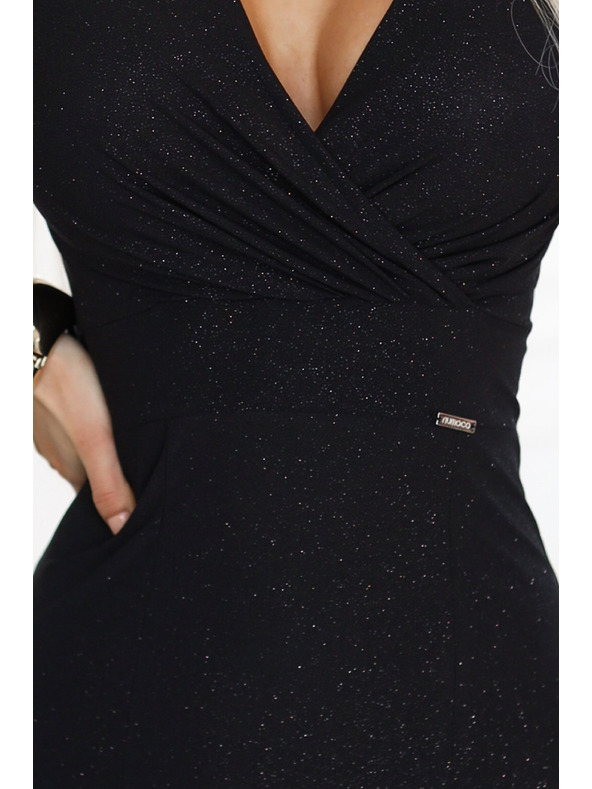 numoco Oslnivé dlhé čierne šaty IRINA so trblietkami, zavinovacím výstrihom a rozparkom