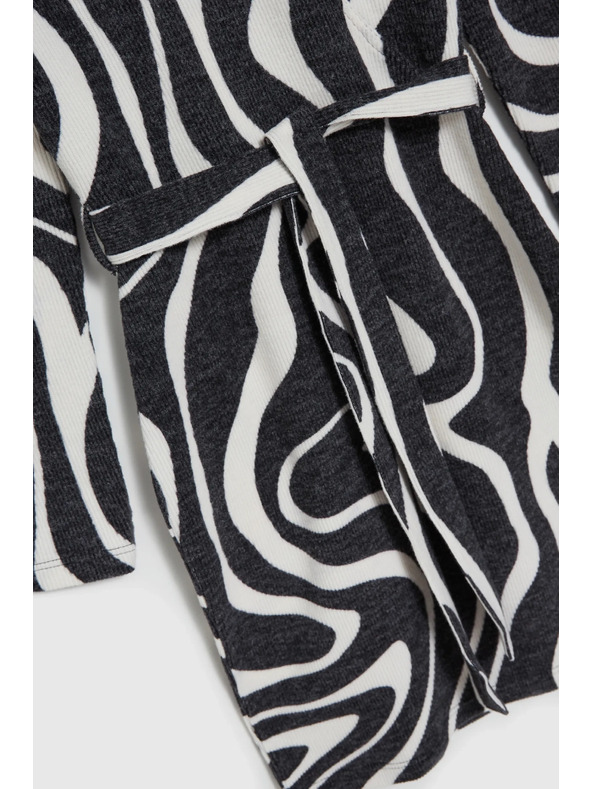 Moodo Čiernobiele zavinovacie šaty