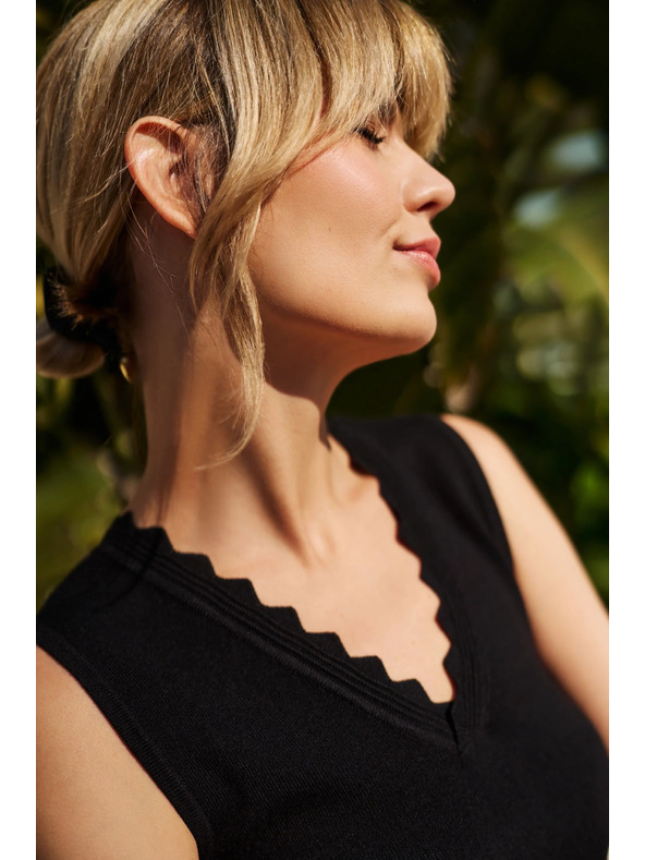 Moodo Čierny dámsky top Moodo