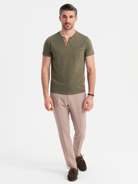 Ombre Clothing Pánske tričko s výstrihom na gombíky a semišovým lemom - tmavo olivové