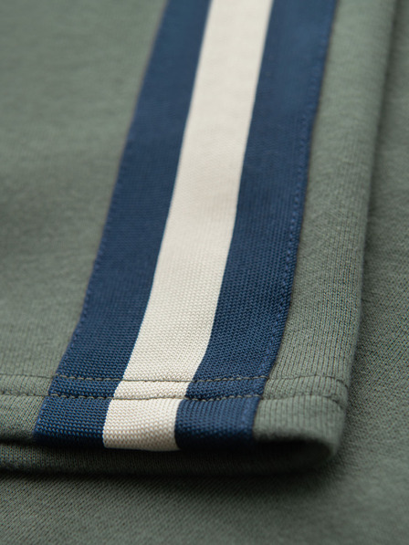 Ombre Clothing Pánske teplákovové šortky s lemovaním a rebrovaným pásom - olivové