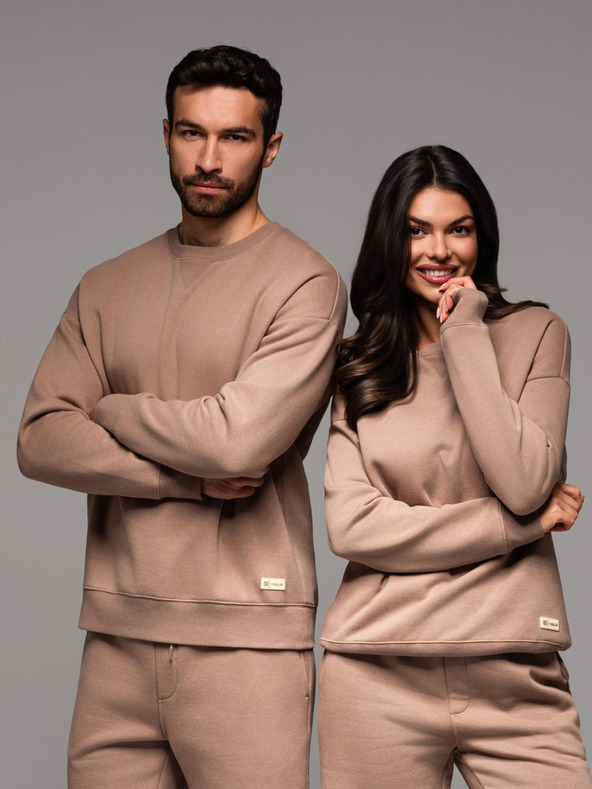 Ombre Clothing Klasická unisex mikina s okrúhlym výstrihom - hnedá