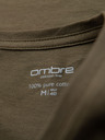 Ombre Clothing Pánske klasické bavlnené tričko BASIC so výstrihom do V - tmavo olivovo zelené