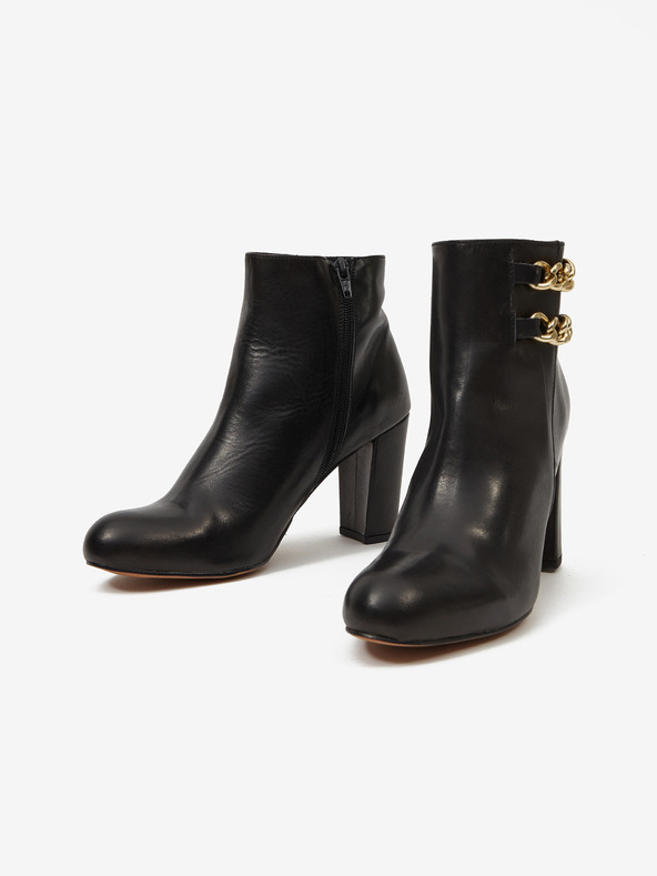 Ojju Čierne dámske kožené členkové čižmy na podpätku OJJU