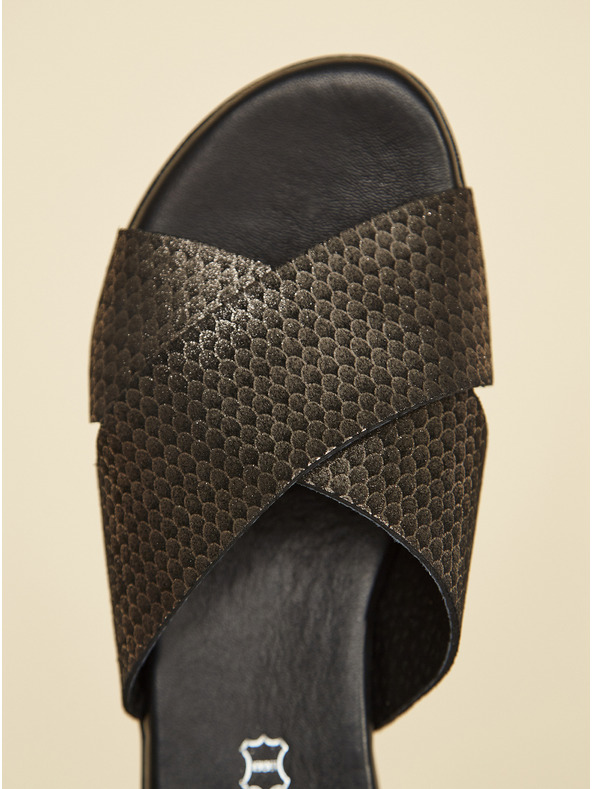 Ojju Čierne kožené papuče OJJU