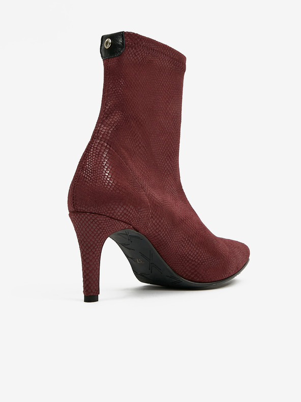 Ojju Vínové semišové členkové čižmy s hadím vzorom OJJU