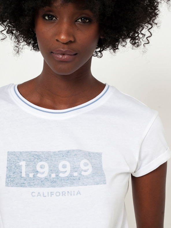 CAMAIEU Biele tričko s nápisom a uzlom CAMAIEU