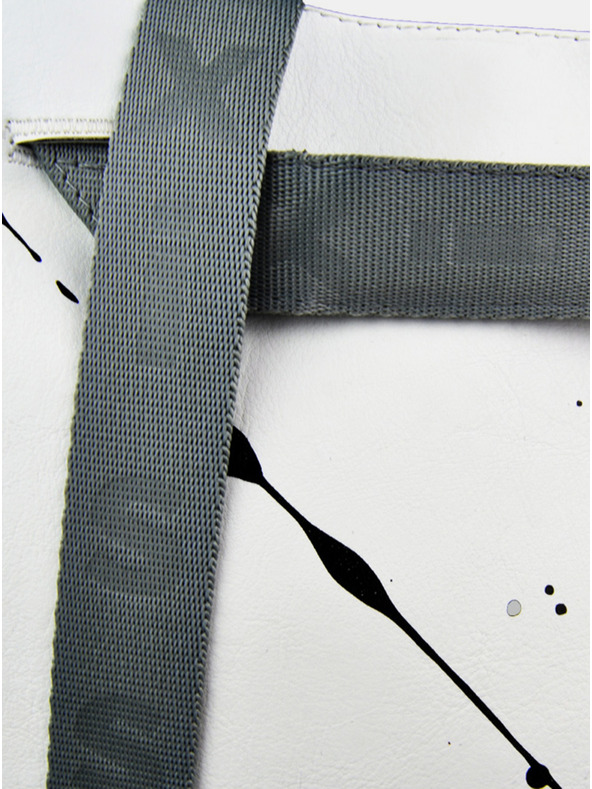 Xiss Biely dámsky vzorovaný batoh Xiss Splashed White City Red