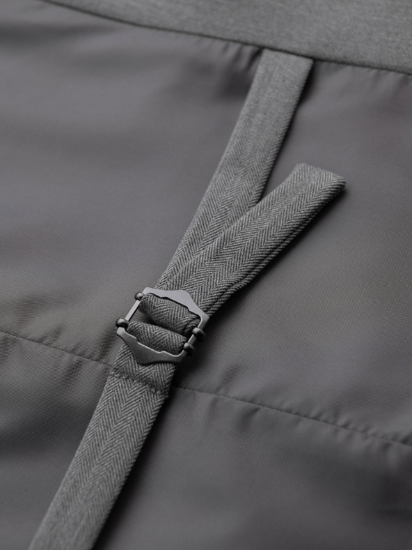 Ombre Clothing Elegantná pánska svetlosivá vesta SLIM FIT