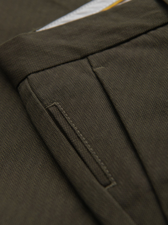 Ombre Clothing Pánske chino nohavice REGULAR FIT s jemnou štruktúrou - tmavozelené