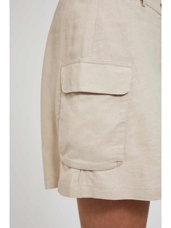 Moodo Krémové krátke nohavice s vreckami