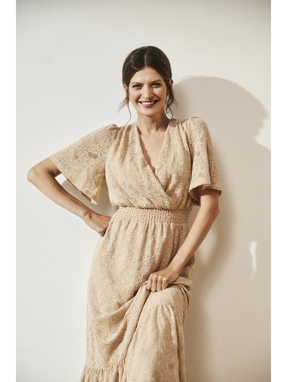 Moodo Krémové čipkované maxi šaty