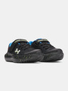 Under Armour Chlapčenské topánky Under Armour UA BPS Surge 4 AC-BLK